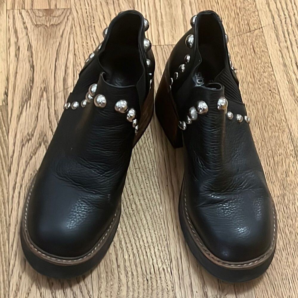 SIBYL VANE ANKLE STUDDED GOTHIC BOOTS SIZE 10